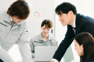 熊本で建設業の社長と話す税理士