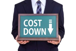 熊本で節税を説明する税理士