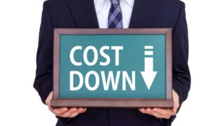 熊本で節税を説明する税理士