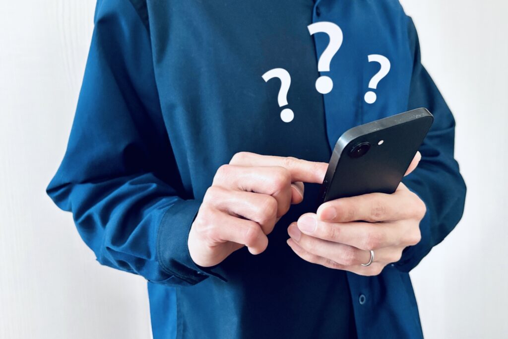 とりあえず会社を作るか考える男性